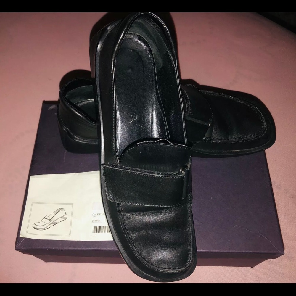 100% Authentic Prada Black SHOES 39(US8.5-9)